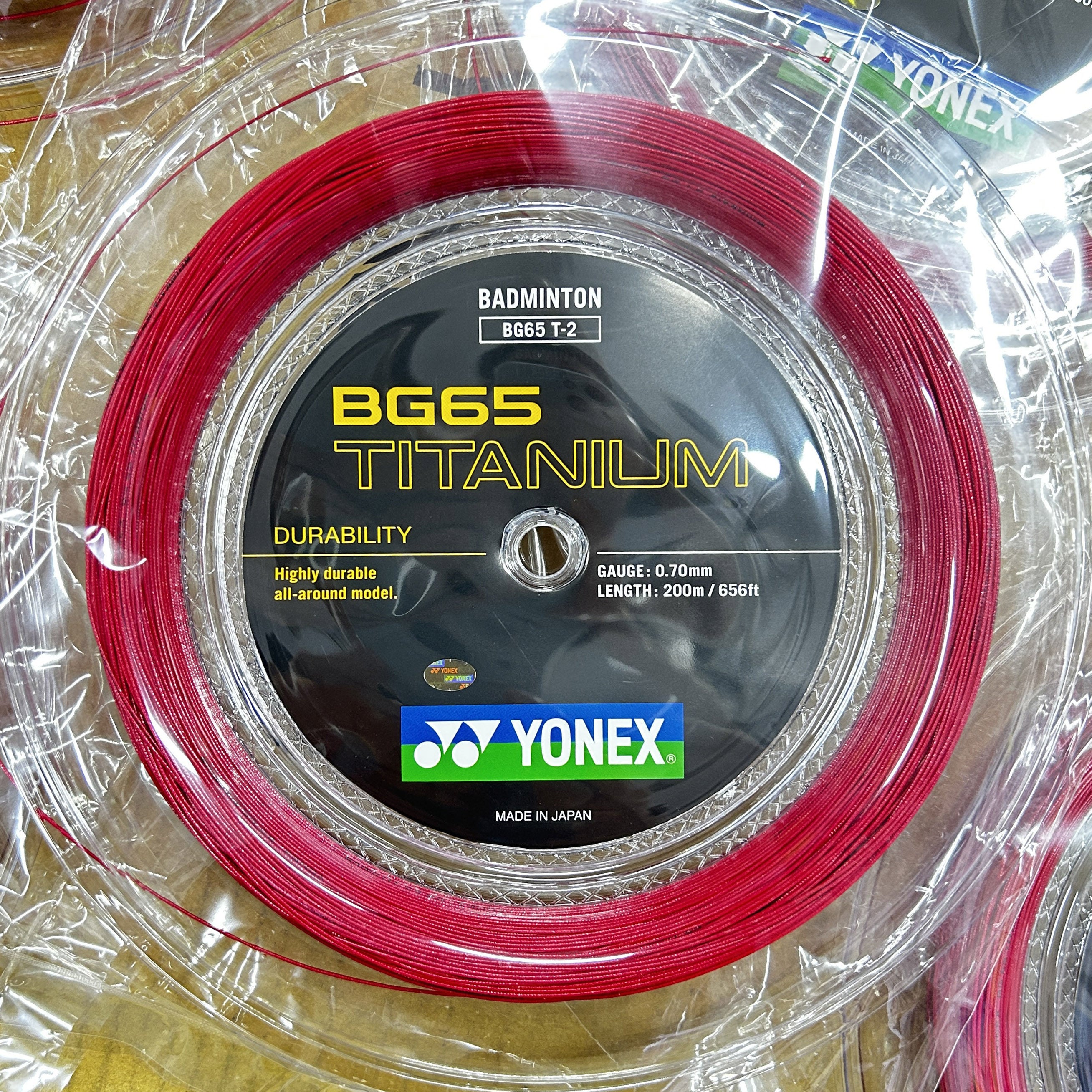 Yonex BG 65 Ti Red